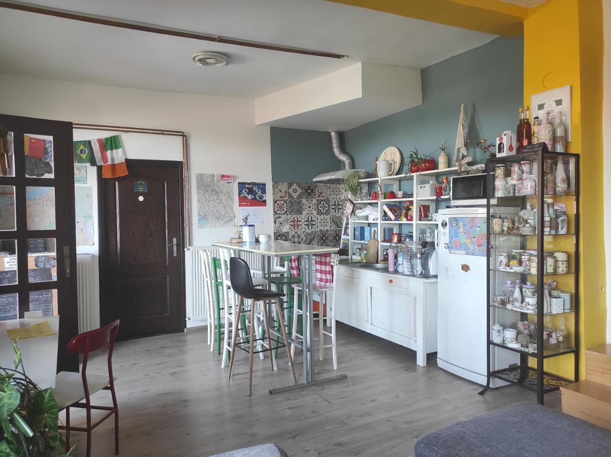 סמדרבו Hostelche Guest House מראה חיצוני תמונה